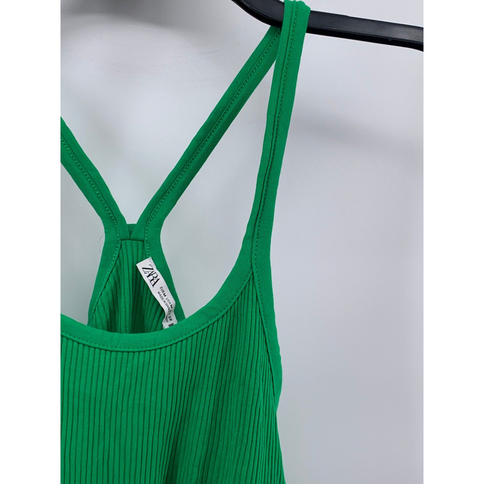 ZARA Women's Green Ribbed Scoop-Neck Spaghetti Strap Casual Tank Top SZ M