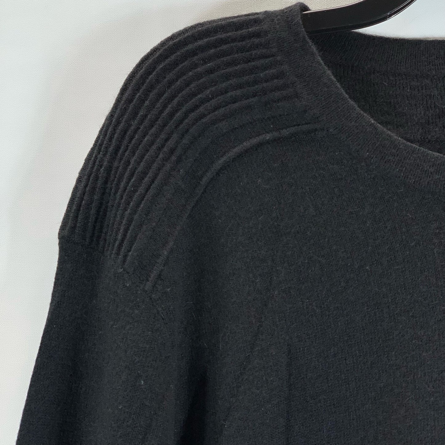 A|X ARMANI EXCHANGE Men's Black Crewneck Rib Shoulder Pullover Sweater SZ L