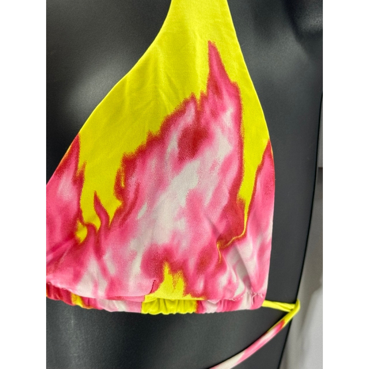 ONE BY ONE Women's Yellow/Pink Tie-Dye Halter Bikini Top SZ S