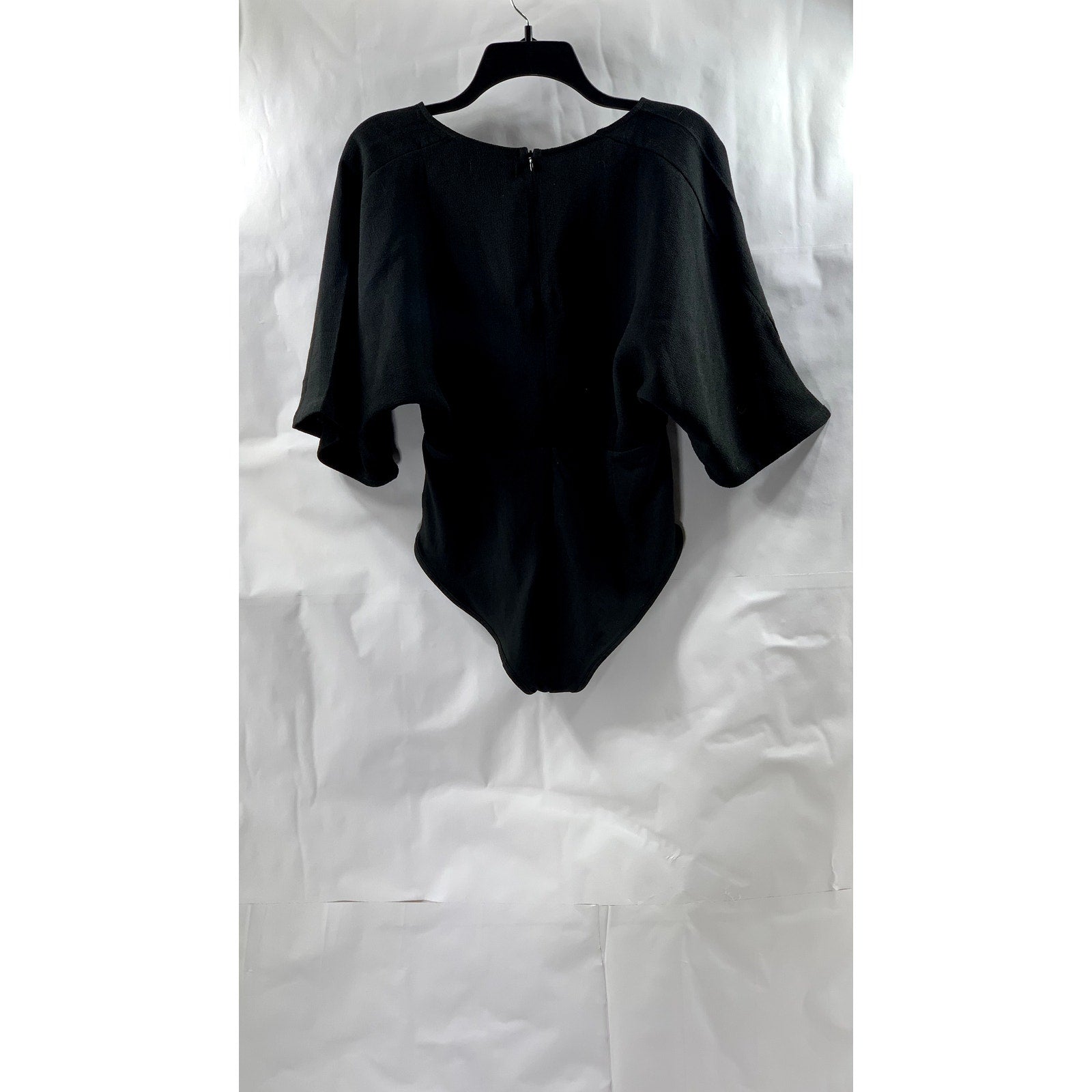 MISGUIDED Women's Black Pleated Deep V-Neck Short Sleeve Bodysuit SZ 6