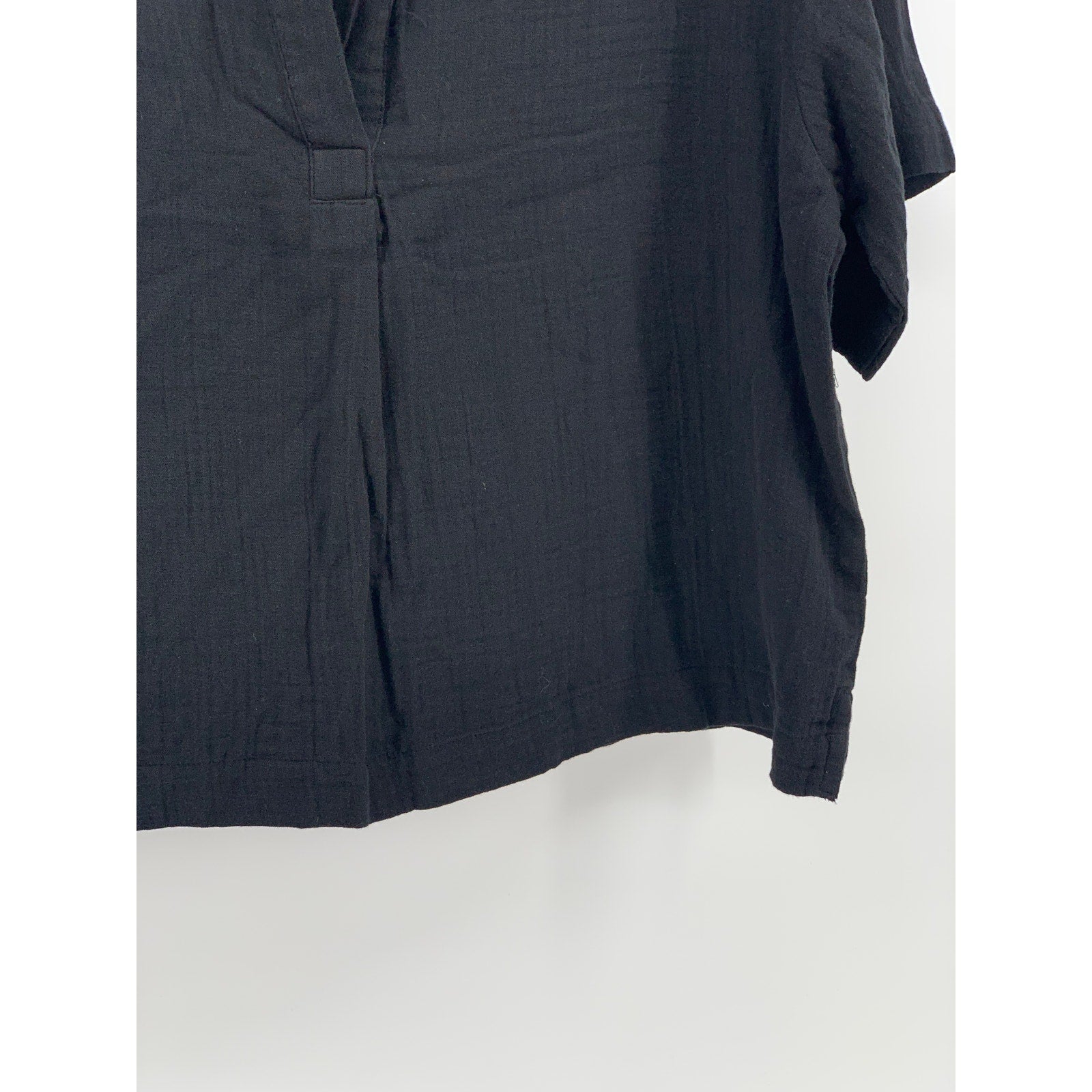 GAP Women's Black Solid Lightweight Split-Neck Short Sleeve Top SZ S