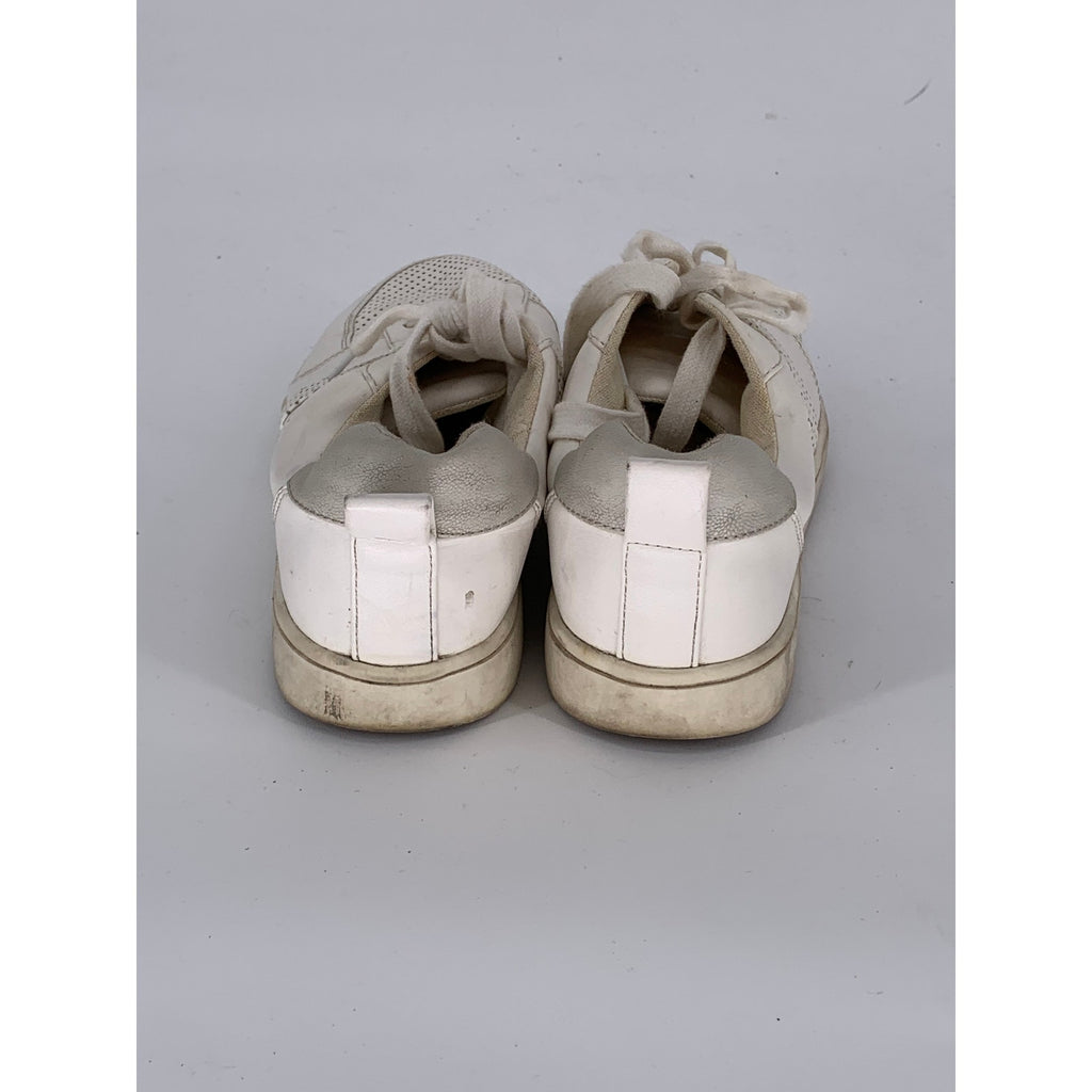 MIA Women's White Perforated Kellan Lace-Up Round-Toe Casual Sneakers SZ 6