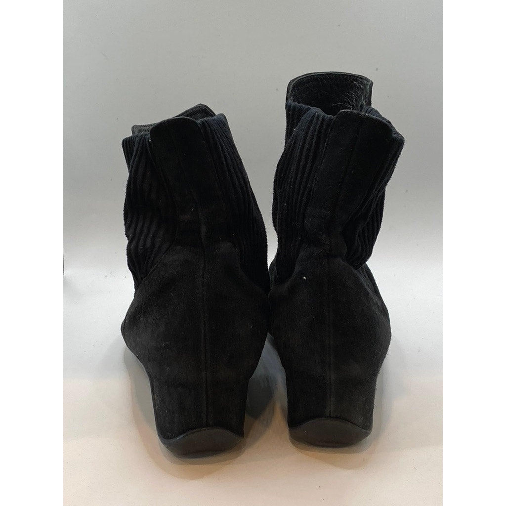 AQUATALIA Women's Black Faux-Suede Round-Toe Ankle Sock Wedge Boots SZ 8.5