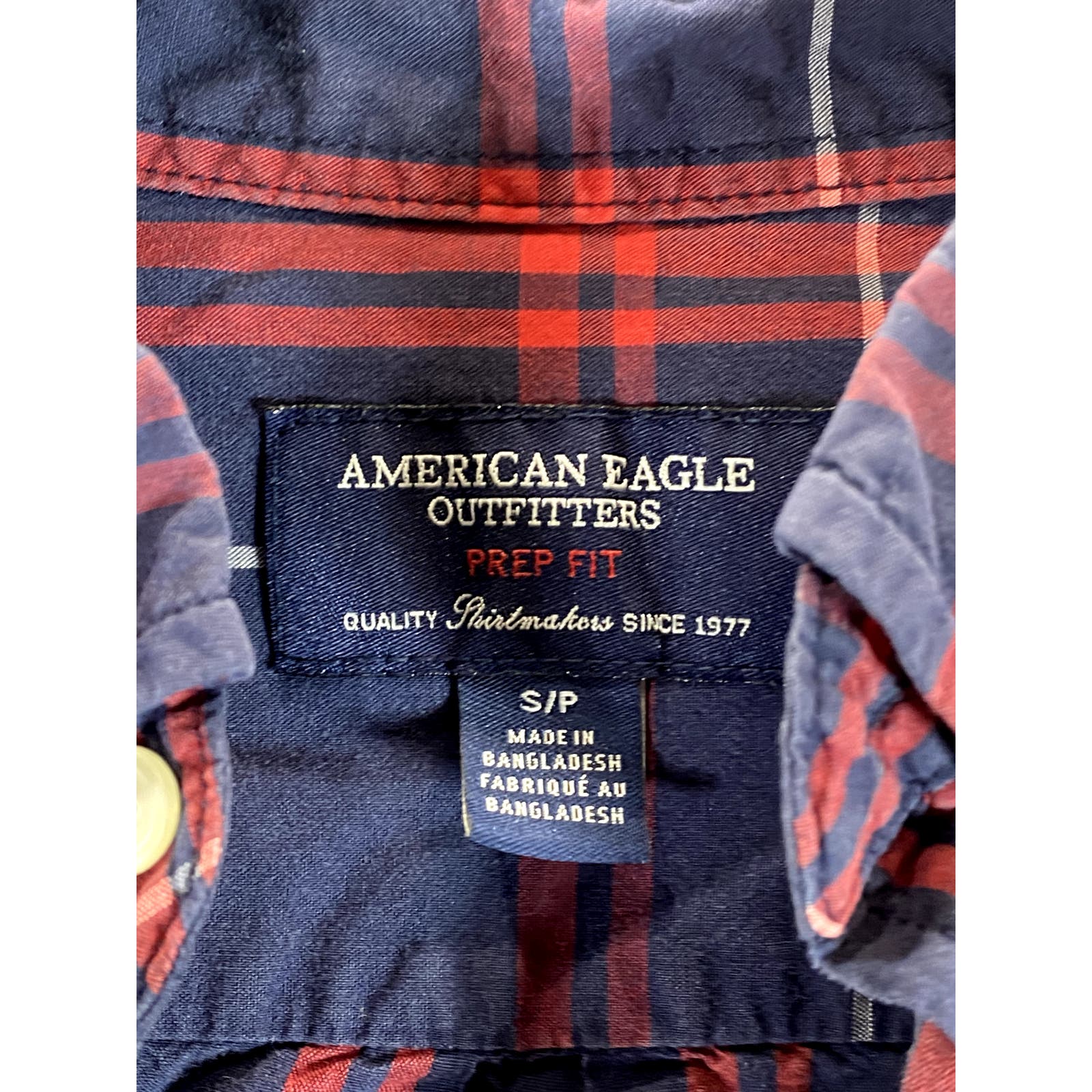 AMERICAN EAGLE OUTFITTERS Men's Navy/Red Plaid Prep-Fit Button-Up Shirt SZ S
