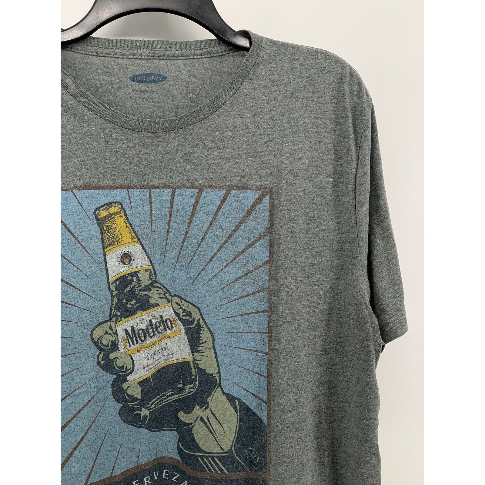 OLD NAVY Men's Heather Gray Modelo Graphic Crewneck Short Sleeve T-Shirt SZ L