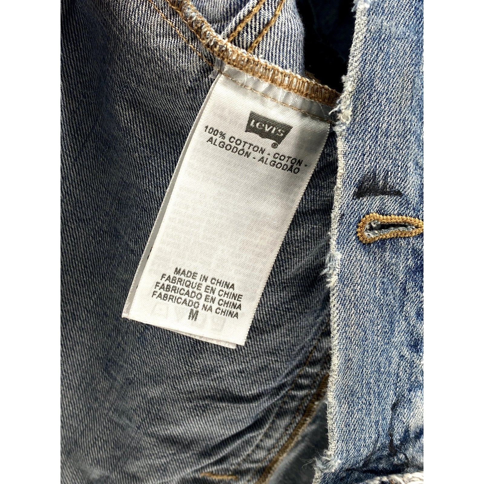 LEVI'S Men's Medium Wash Distressed Patchwork Streetwear Button-Up Jacket SZ M/L