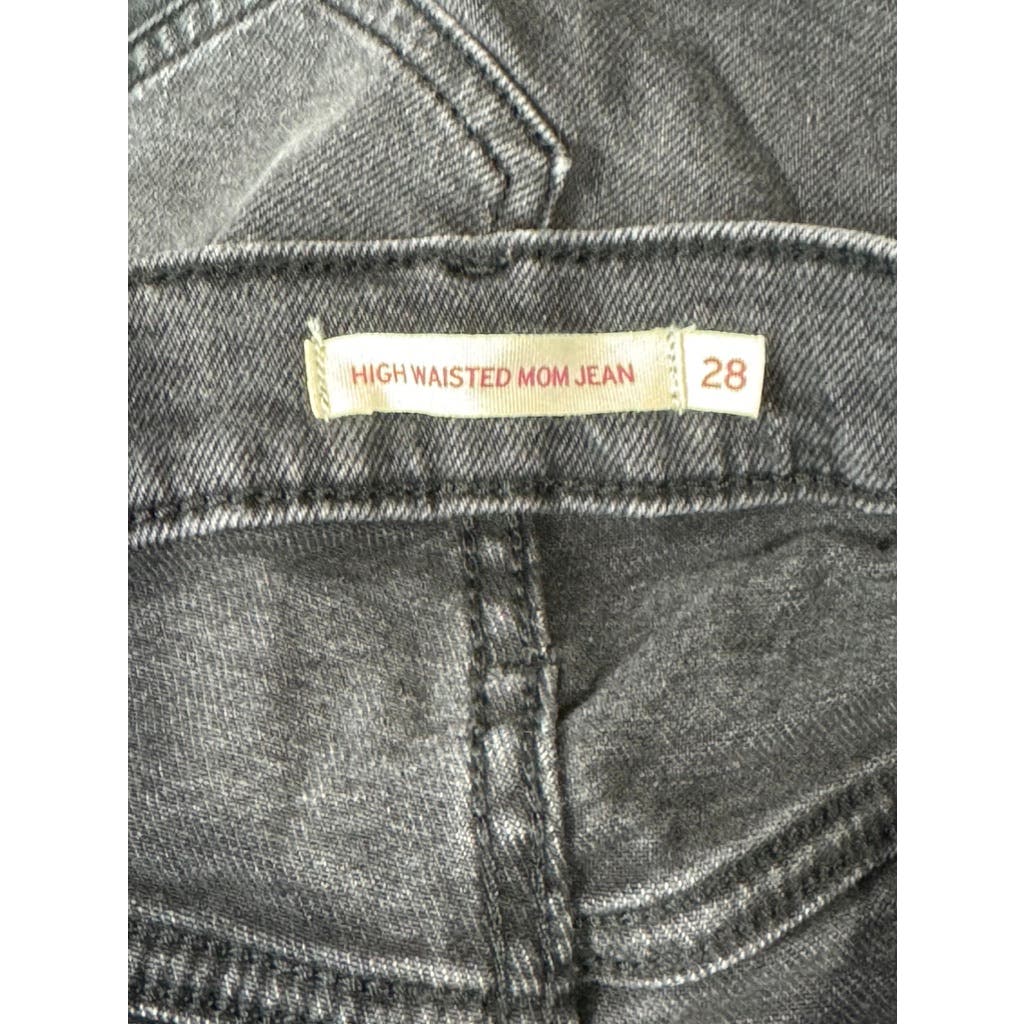 LEVI'S Women's Say No Go Black High Waisted Mom Jeans SZ 28X29