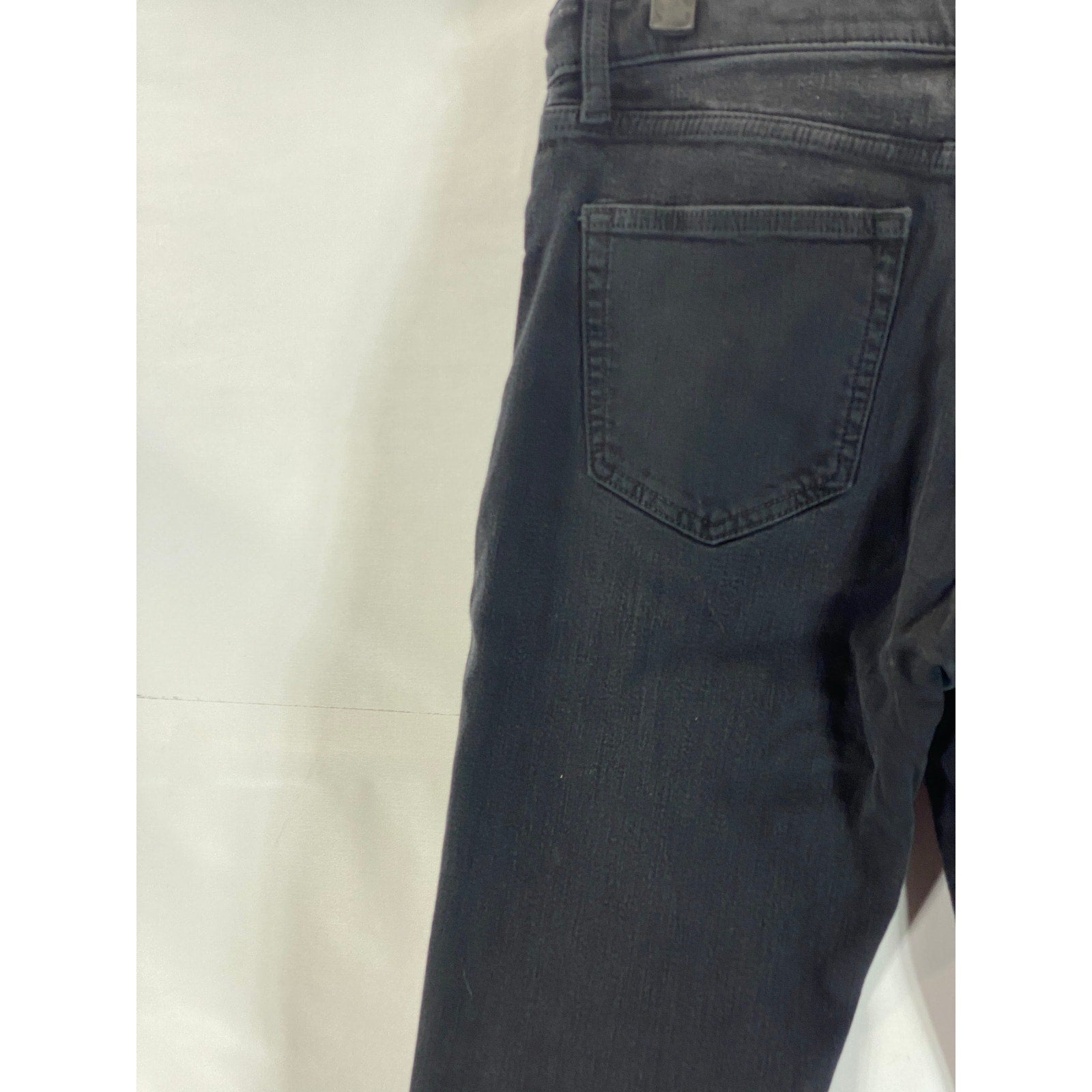 UNIQLO Men's Black Solid Slim-Fit Tapered Leg Mid-Rise Five-Pocket Ezy Jean SZ M