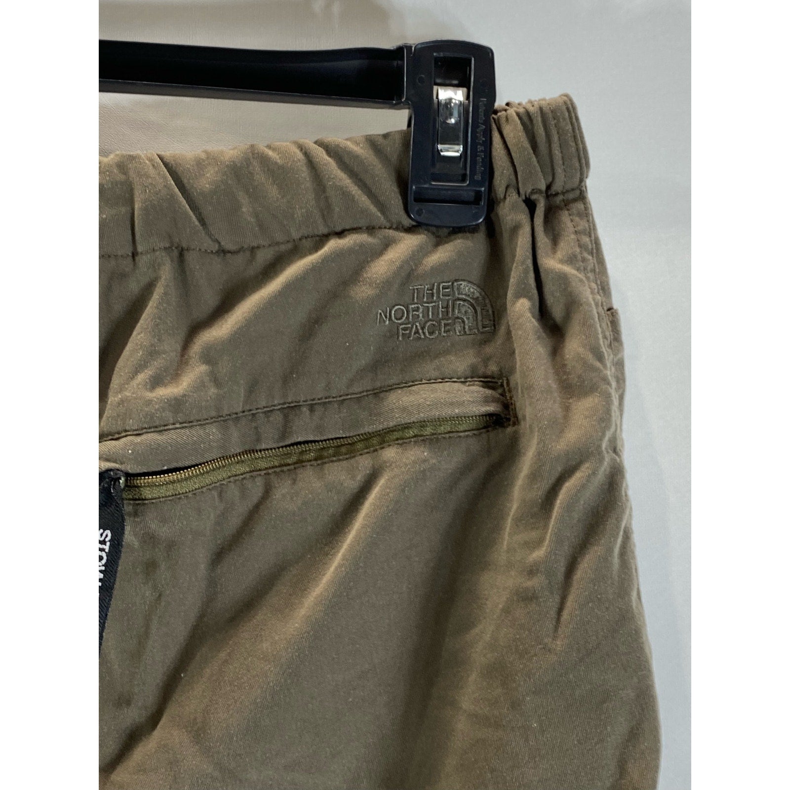 THE NORTH FACE Men's Tan Vintage Regular-Fit Cargo Shorts SZ L