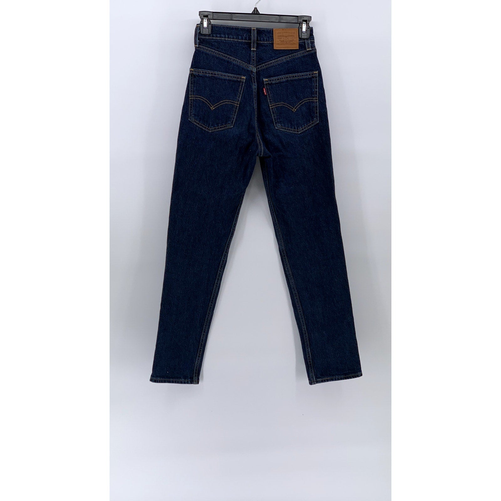 LEVI'S PREMIUM Women's Dark Blue Denim 70's High-Rise Slim Straight Jeans SZ 24