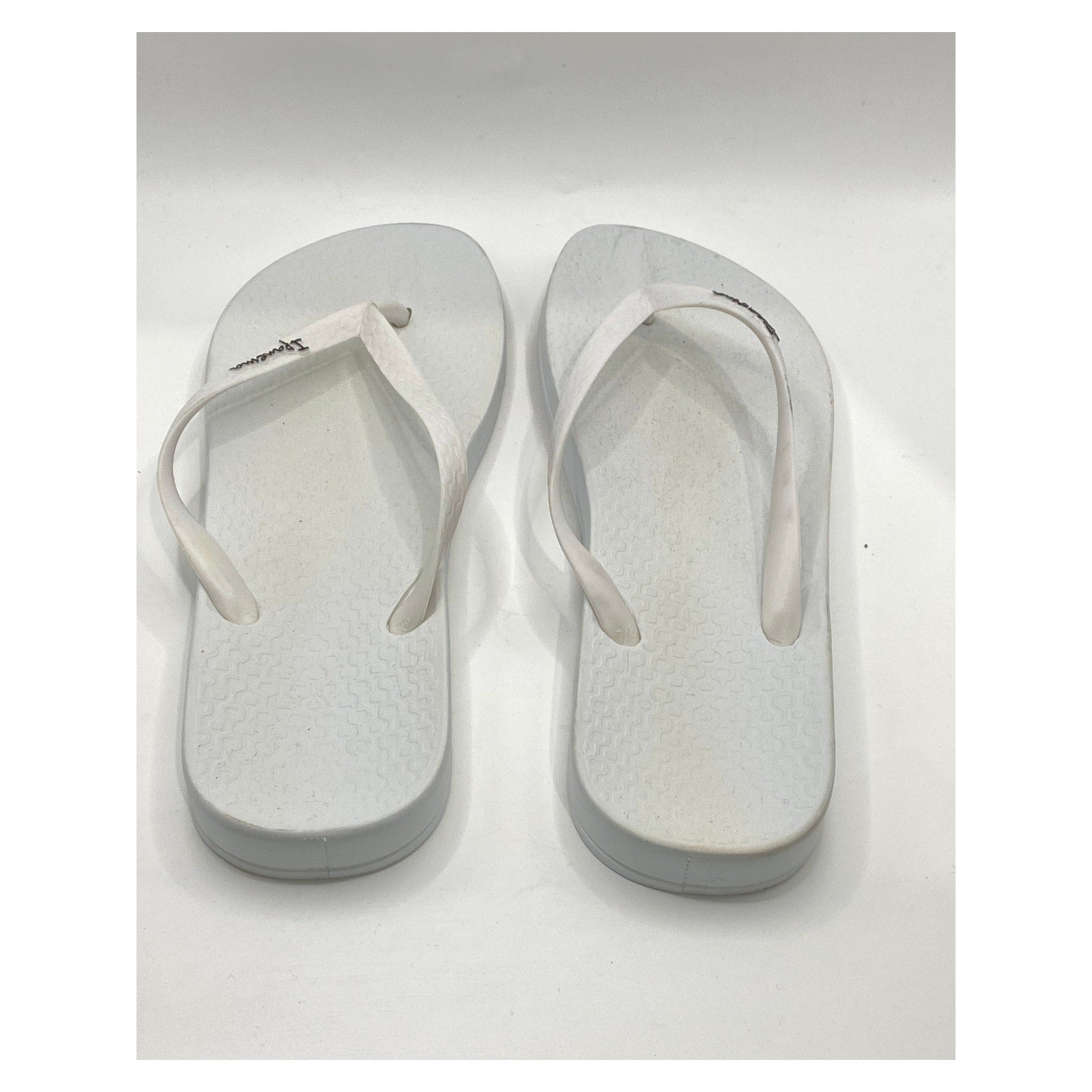 IPANEMA Women's White PVC Casual Flip-Flops Sandals SZ 8