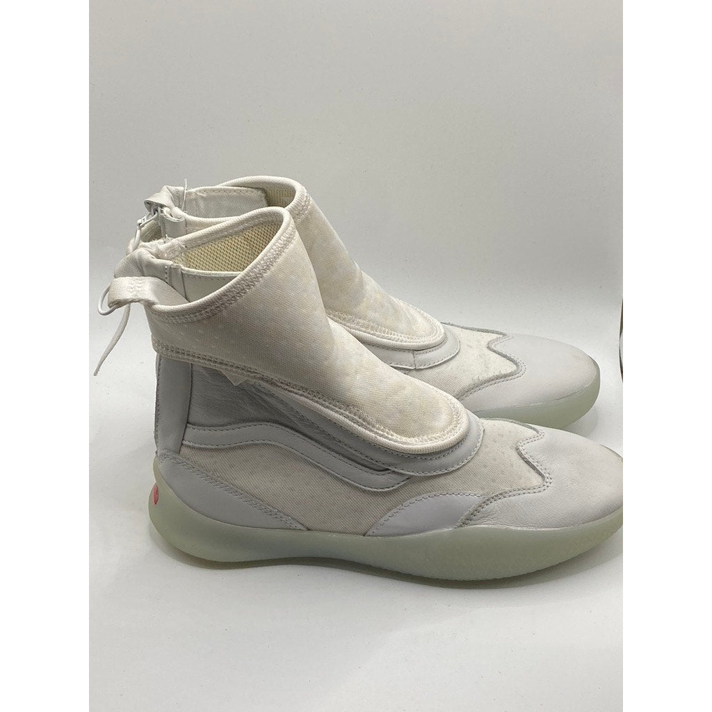 VANS Men's White Vault Skoot LX Pull-On Round Toe Sock Shoes SZ 7.5