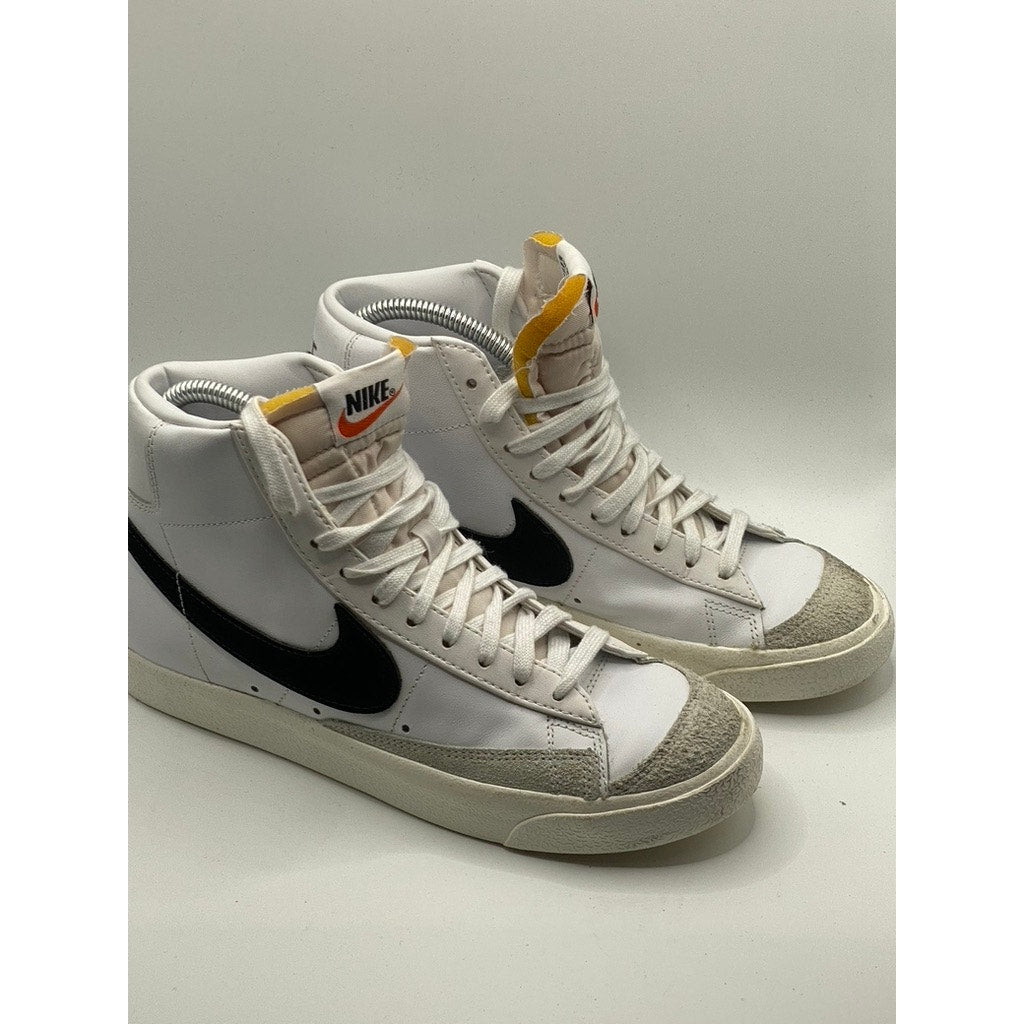 NIKE Men's White Blazer High-Top Round-Toe Swoop Logo Lace-Up Sneakers SZ 6.5