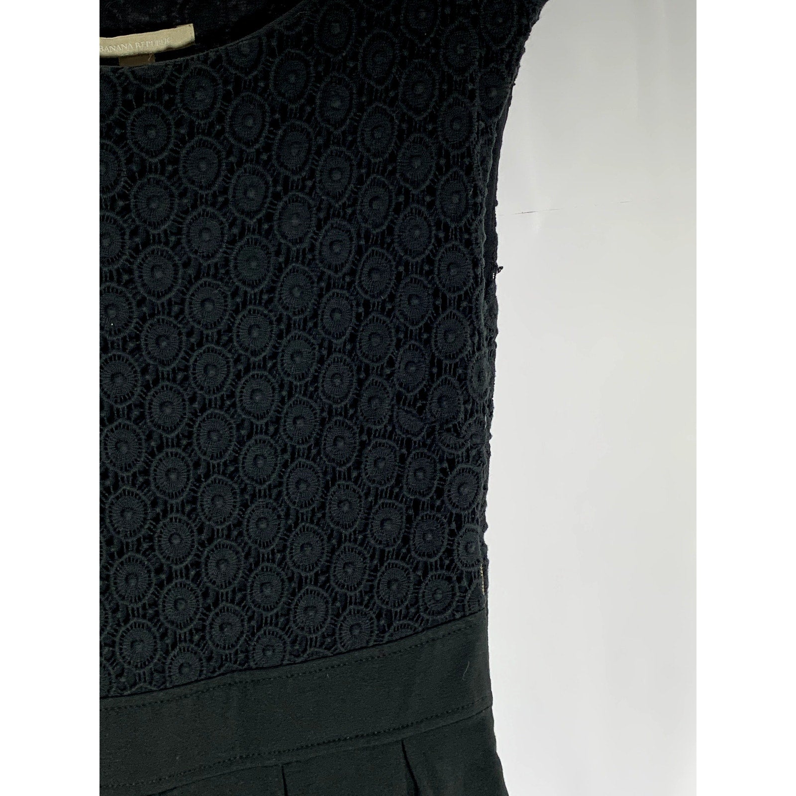 BANANA REPUBLIC Women's Black Lace Scoop-Neck Short Sleeve Dress SZ 6