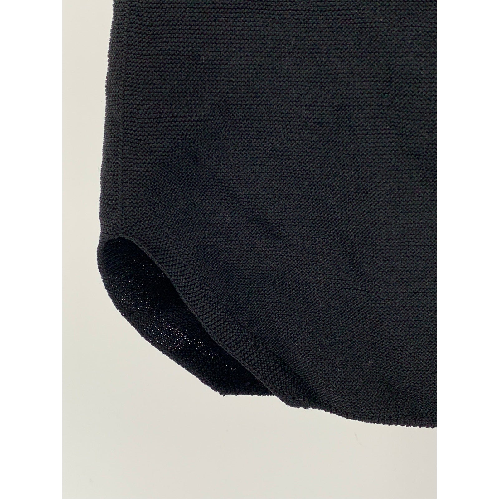 UNIQLO X Mame Kurogouchi Women's Black V-Neck Sleeveless Knit Sweater Top SZ S