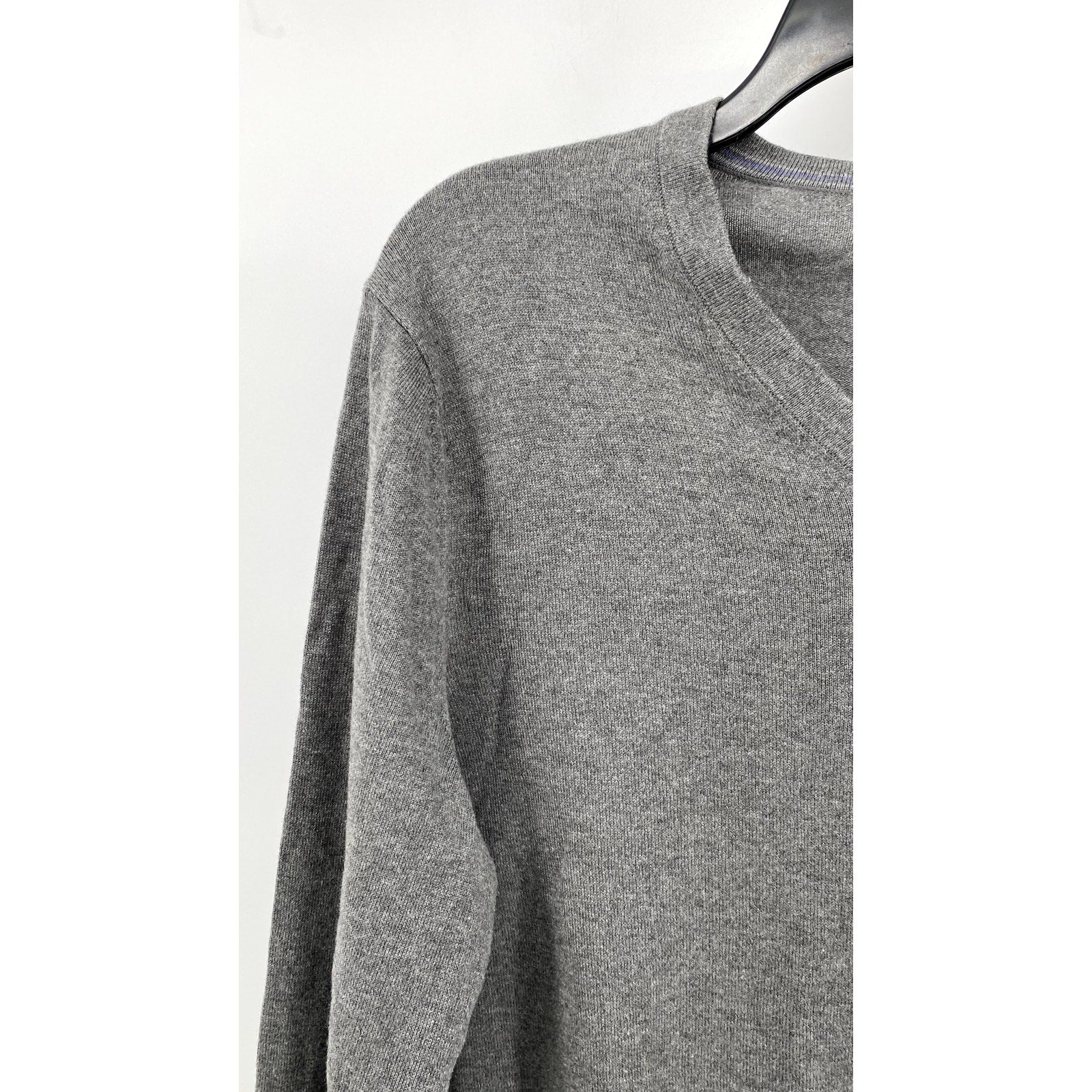 BANANA REPUBLIC Women's Gray V-Neck Sweater SZ L