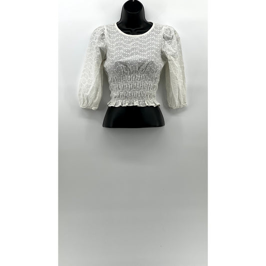 SO Women's White Floral Eyelet Smocked Crewneck Long Sleeve Cropped Top SZ XS