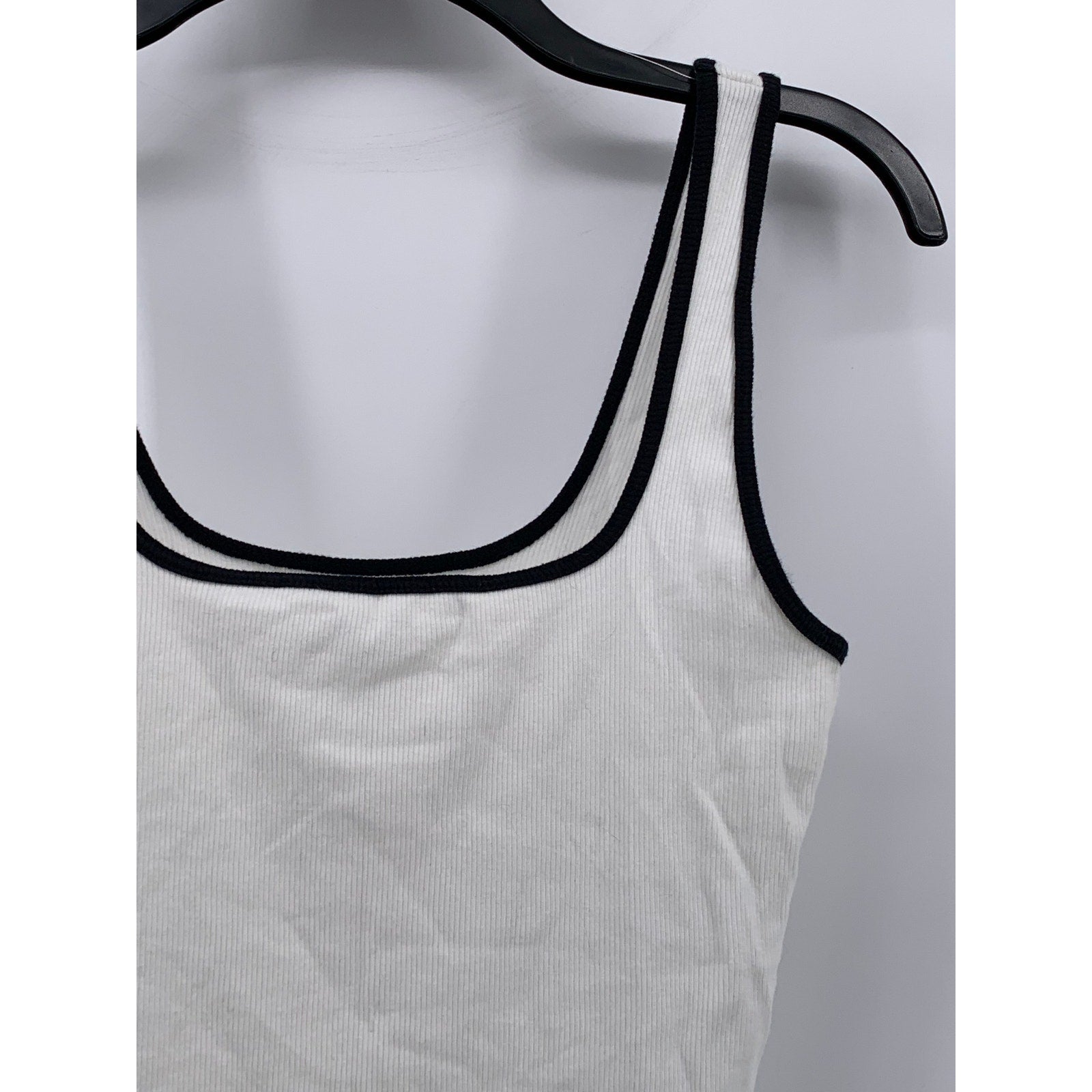 ABERCROMBIE & FITCH Women's White-Black Scoop-Neck Ribbed Essential Tank Top SZS