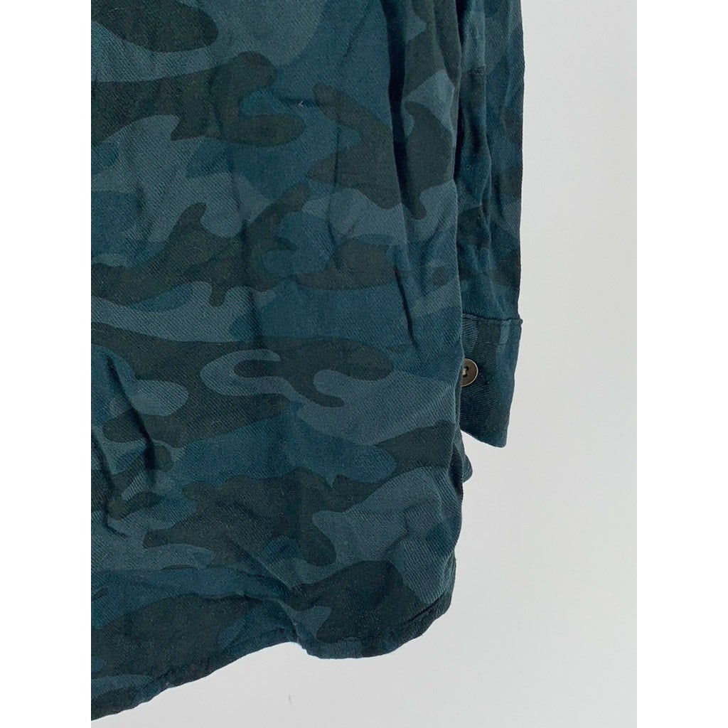 ROCK & REPUBLIC Women's Blue Camo Long Sleeve Cold-Shoulder Button-Up Top SZ L