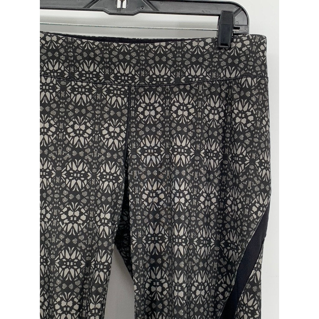 AVIA Women's Black Printed Capri Leggings SZ L