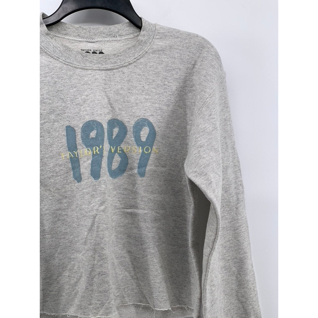 TAYLOR SWIFT Women's Gray Taylor's Version Graphic Sweatshirt SZ S