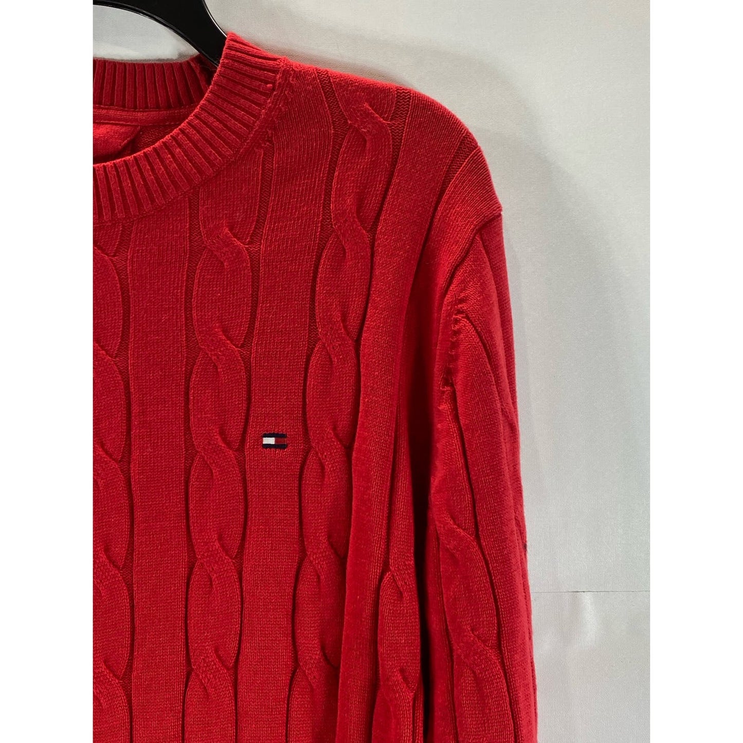 TOMMY HILFIGER Men's Red Cable-Knit Crewneck Flag Logo Pullover Sweater SZ M