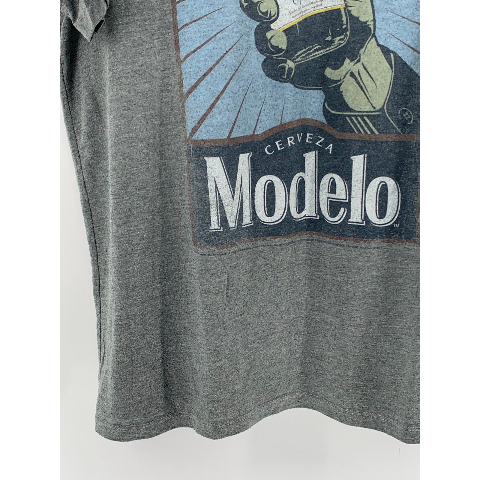 OLD NAVY Men's Heather Gray Modelo Graphic Crewneck Short Sleeve T-Shirt SZ L