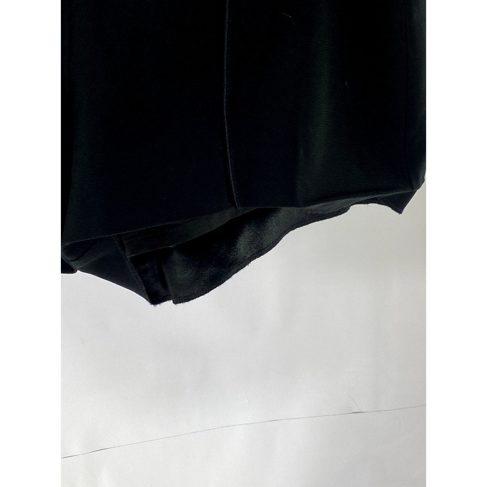 DEREK LAM 10 CROSBY Women's Black Solid Large Grommet-Detail Dress Shorts SZ 4