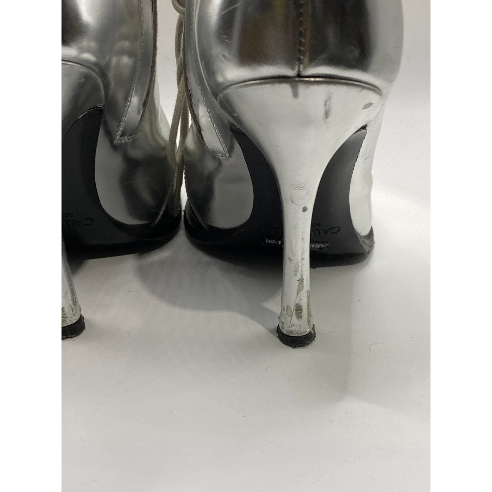 CALVIN KLEIN Women's Silver Metallic Windora Mid Lace-Up Grunge Boots SZ 5