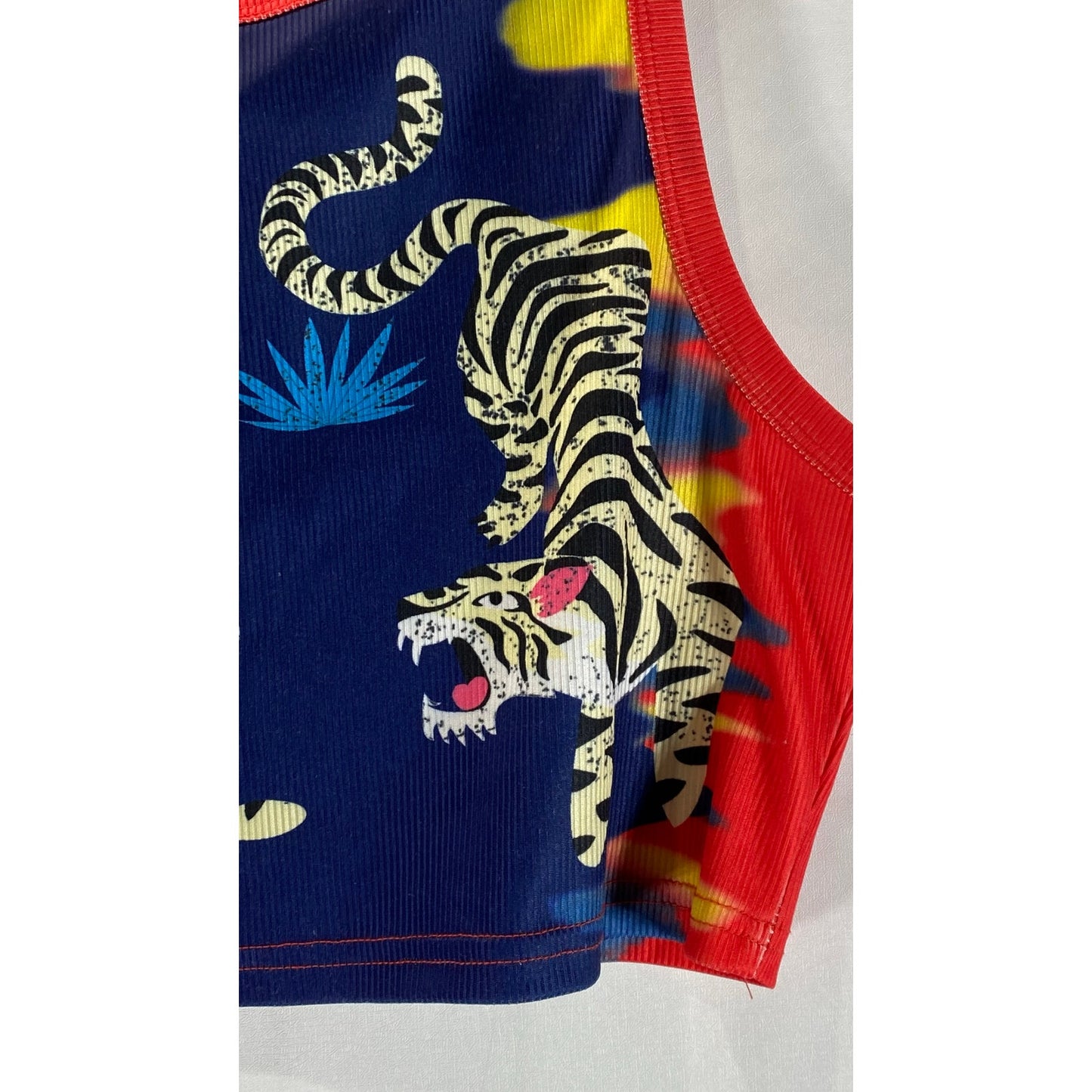 Women's Red/Blue Tiger Ribbed Crewneck Cropped Tank Top SZ L