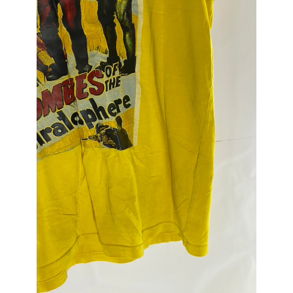 JOHN PLAYERS Men's Vintage Yellow Zombies Of Stratosphere Crewneck T-Shirt SZ L