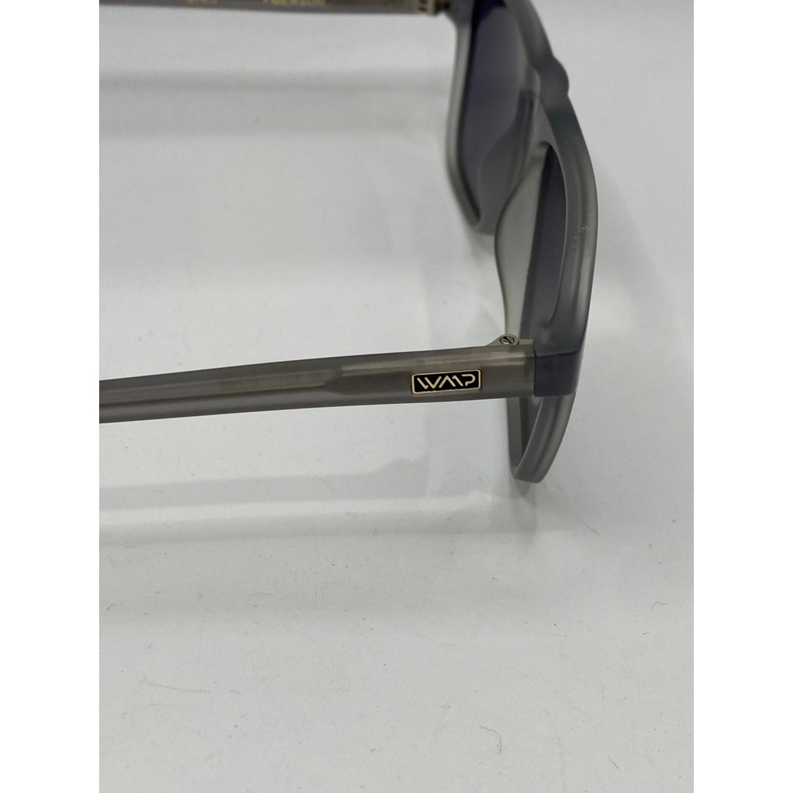 WMP Men's Gray Polarized Aviator One-Bridge Modern Square Lens Sunglasses