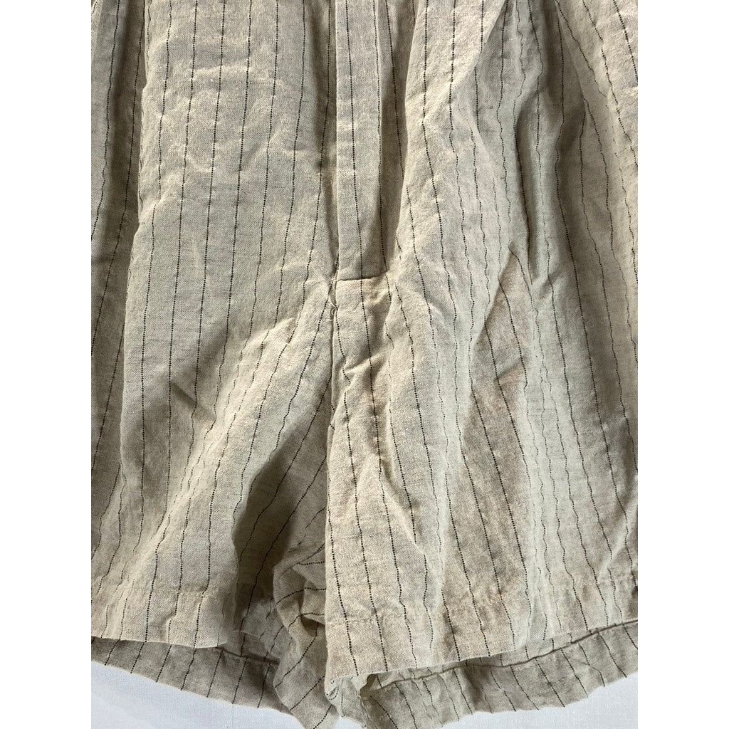 CIDER Women's Beige Pinstripe Casual Straight Shorts SZ M