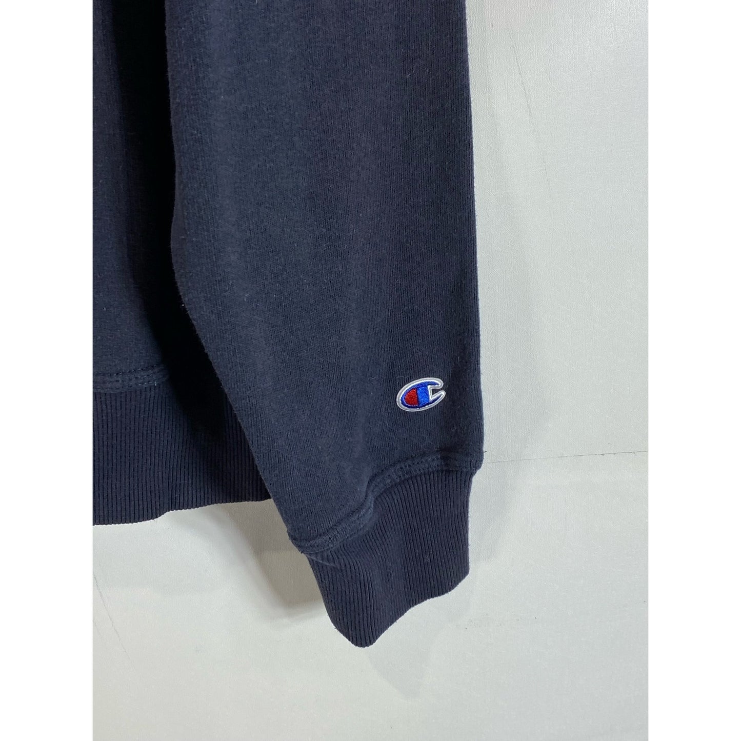 CHAMPION Men's Navy Crewneck Fleece Calssic-Fit Pullover Sweatshirt SZ M