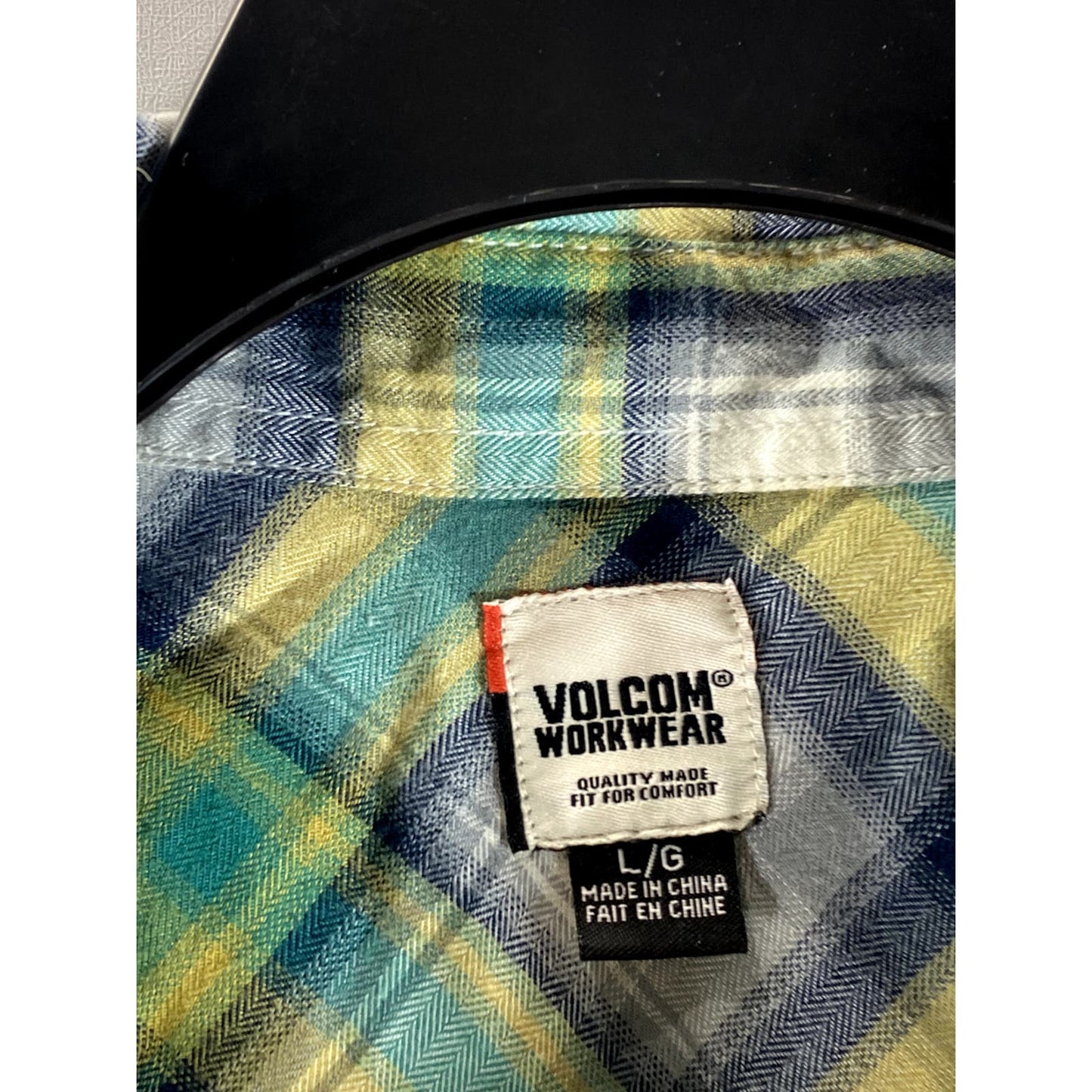 VOLCOM Workwear Men's Green Plaid Button-Up Long Sleeve Shirt SZ L