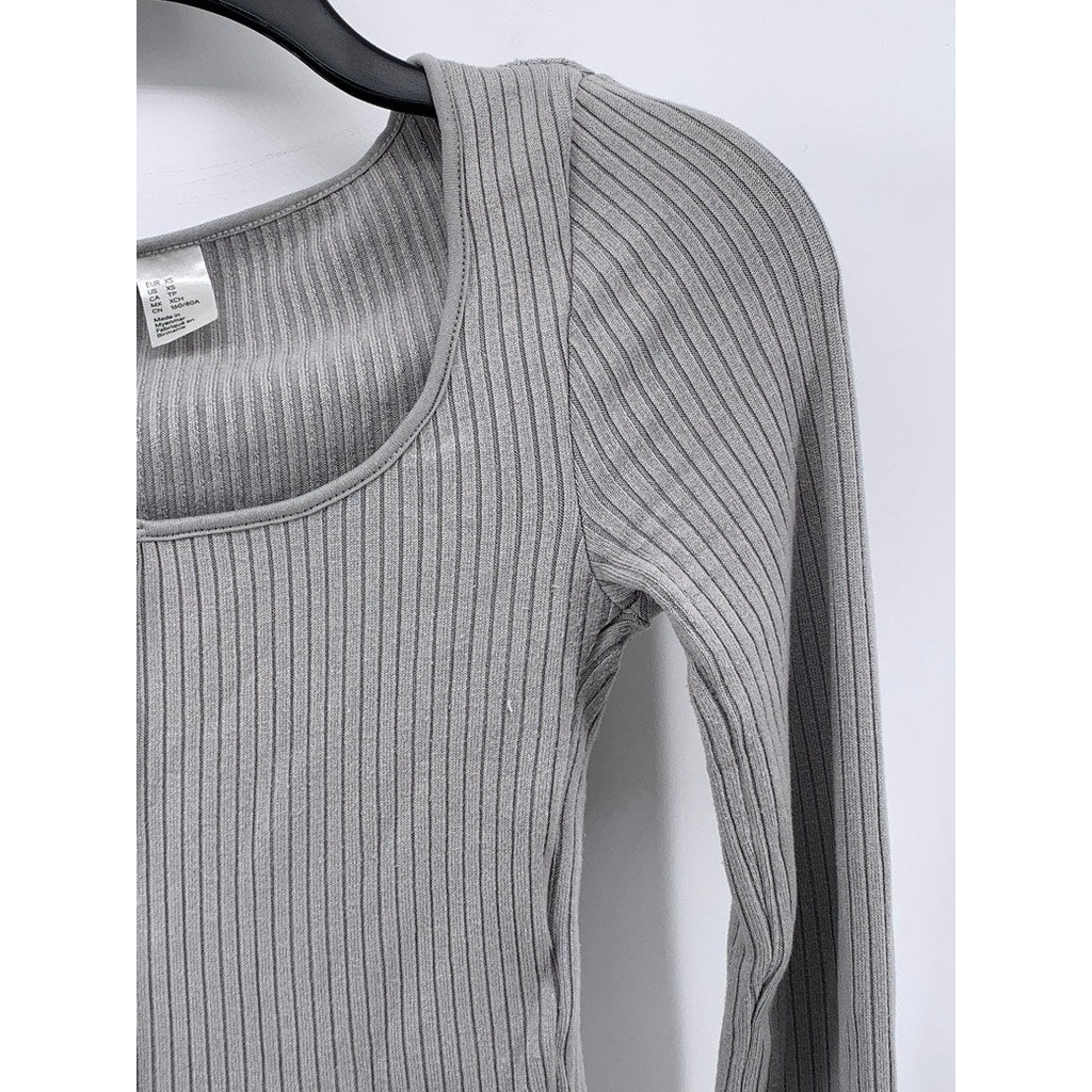 DIVIDED By H&M Women's Gray Ribbed Crewneck Long Sleeve Cropped Top SZ XS