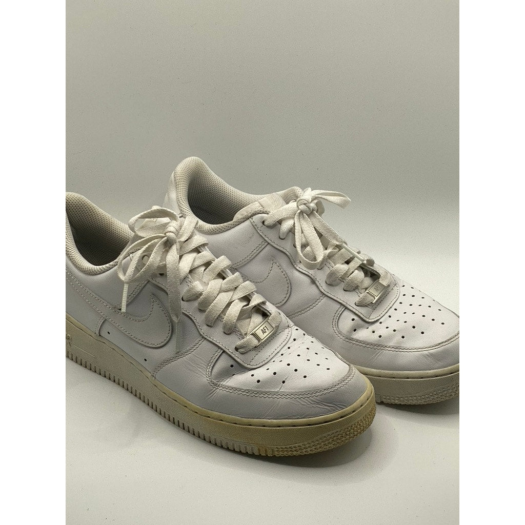 NIKE Men's White Air Force 1 '07 Low Top Lace-Up Basketball Shoes SZ 9.5