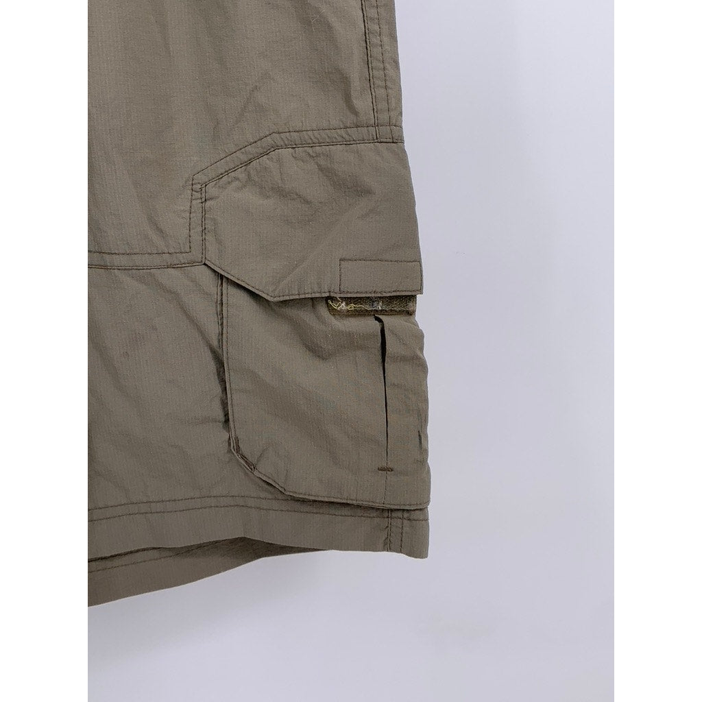 FIELD & STREAM Men's Tan Nylon Cargo Shorts SZ XL(40-42)
