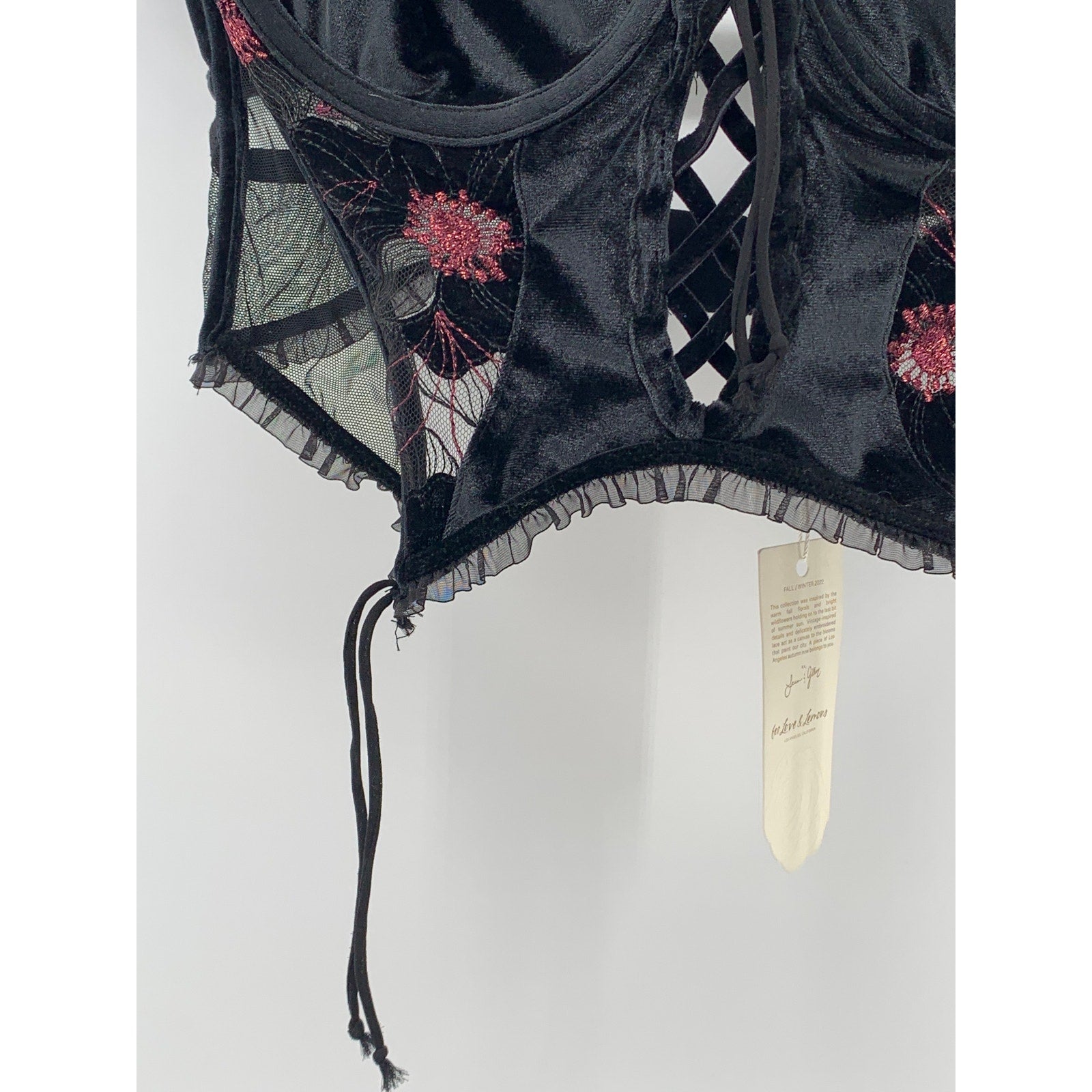 FOR LOVE AND LEMONS Women's Black Mesh-Velour Sweetheart Goth Crop Top SZ M