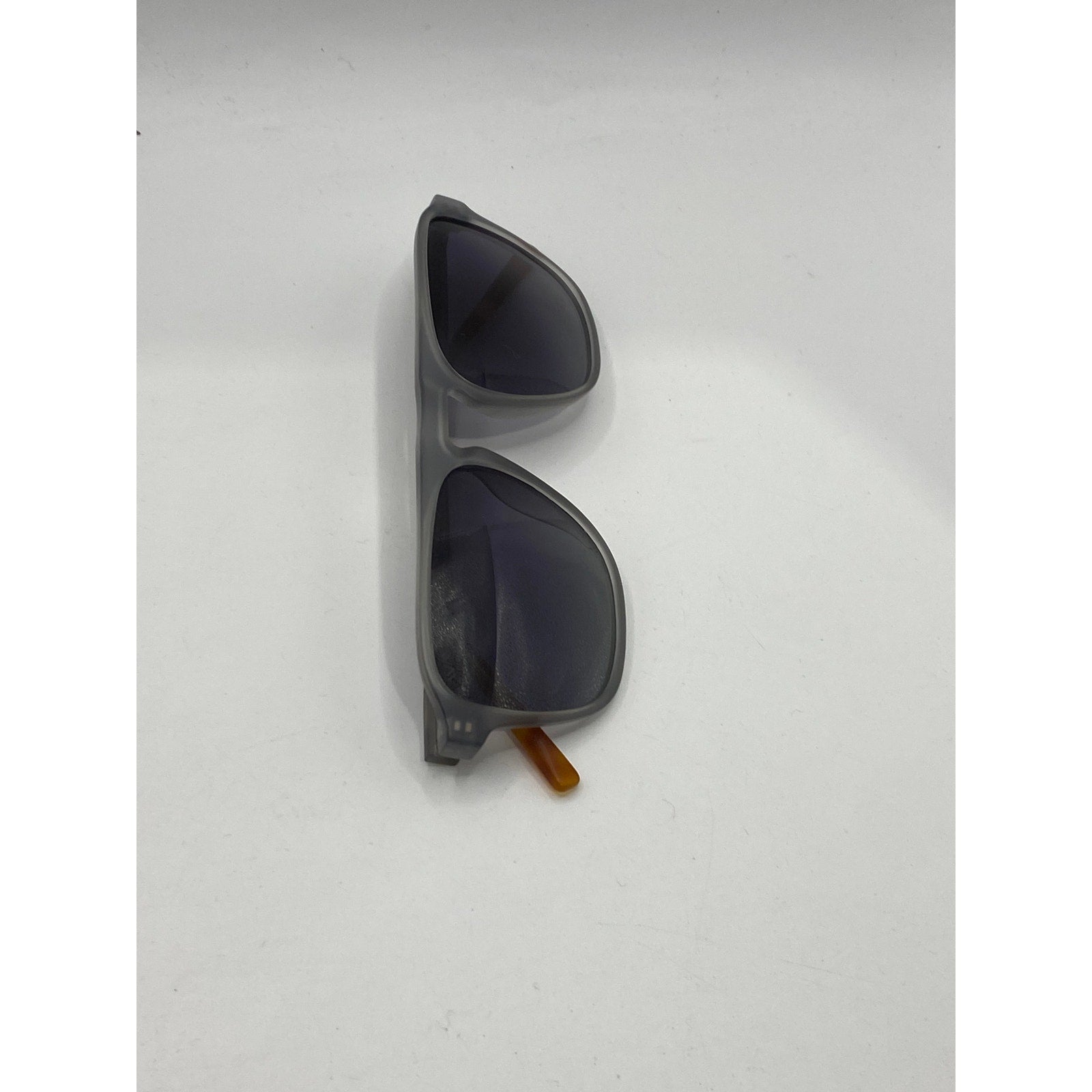 WMP Men's Gray Polarized Aviator One-Bridge Modern Square Lens Sunglasses