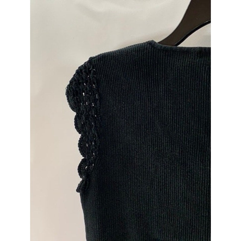 AUGUST SILK Women's Black Ribbed V-Neck Crochet Trim Cap Sleeve Top SZ S