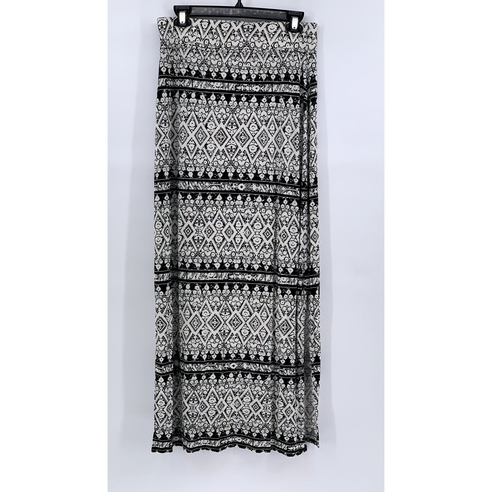 A.N.A A NEW APPROACH Women’s Black-White Geo Print Side-Slit Maxi Skirt SZ M