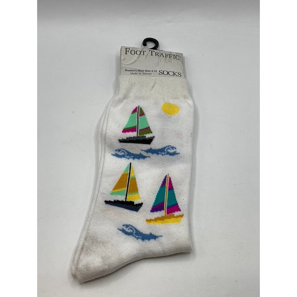 FOOT TRAFFIC Women's White Multi Sail Print Crew Socks SZ 4-10