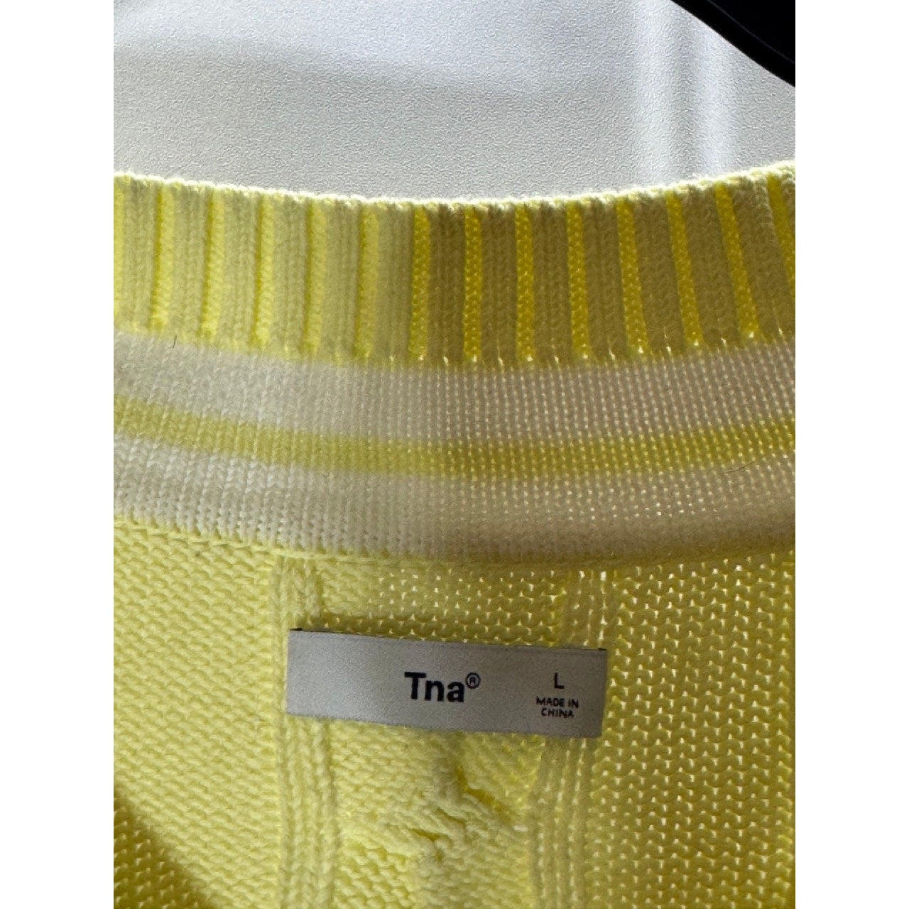 TNA ARITZIA Women's Yellow Cable-Knit V-Neck Dropped-Shoulder Clay Sweater SZ L