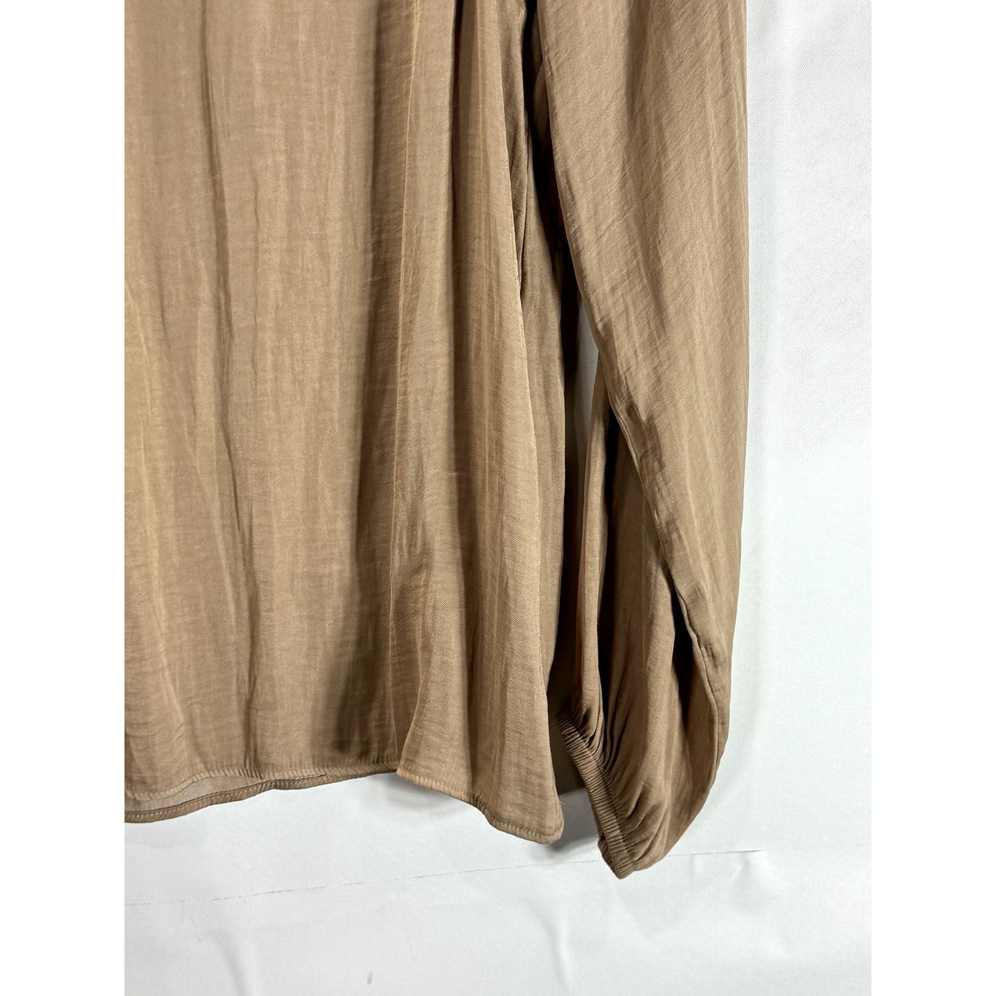 RACHEL RACHEL ROY Women's Tan V-Neck Pleated Back Long Sleeve Top SZ S