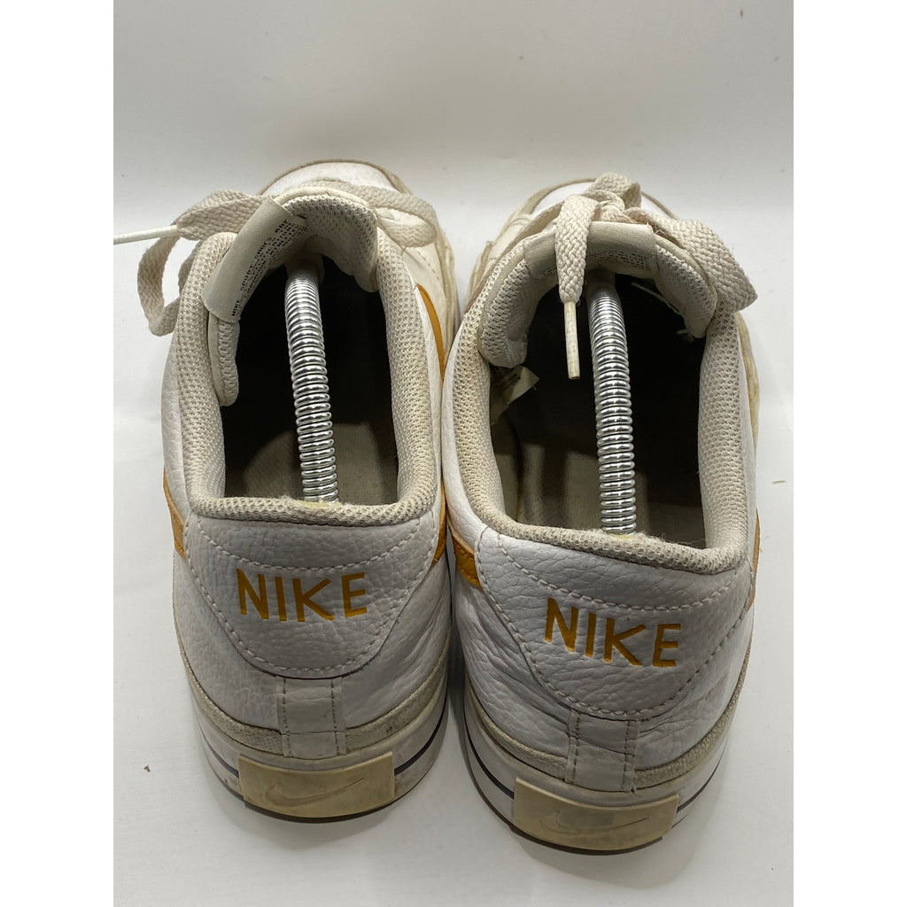 NIKE Men's Distressed White Leather Court Legacy Round-Toe Lace-Up Sneakers SZ11
