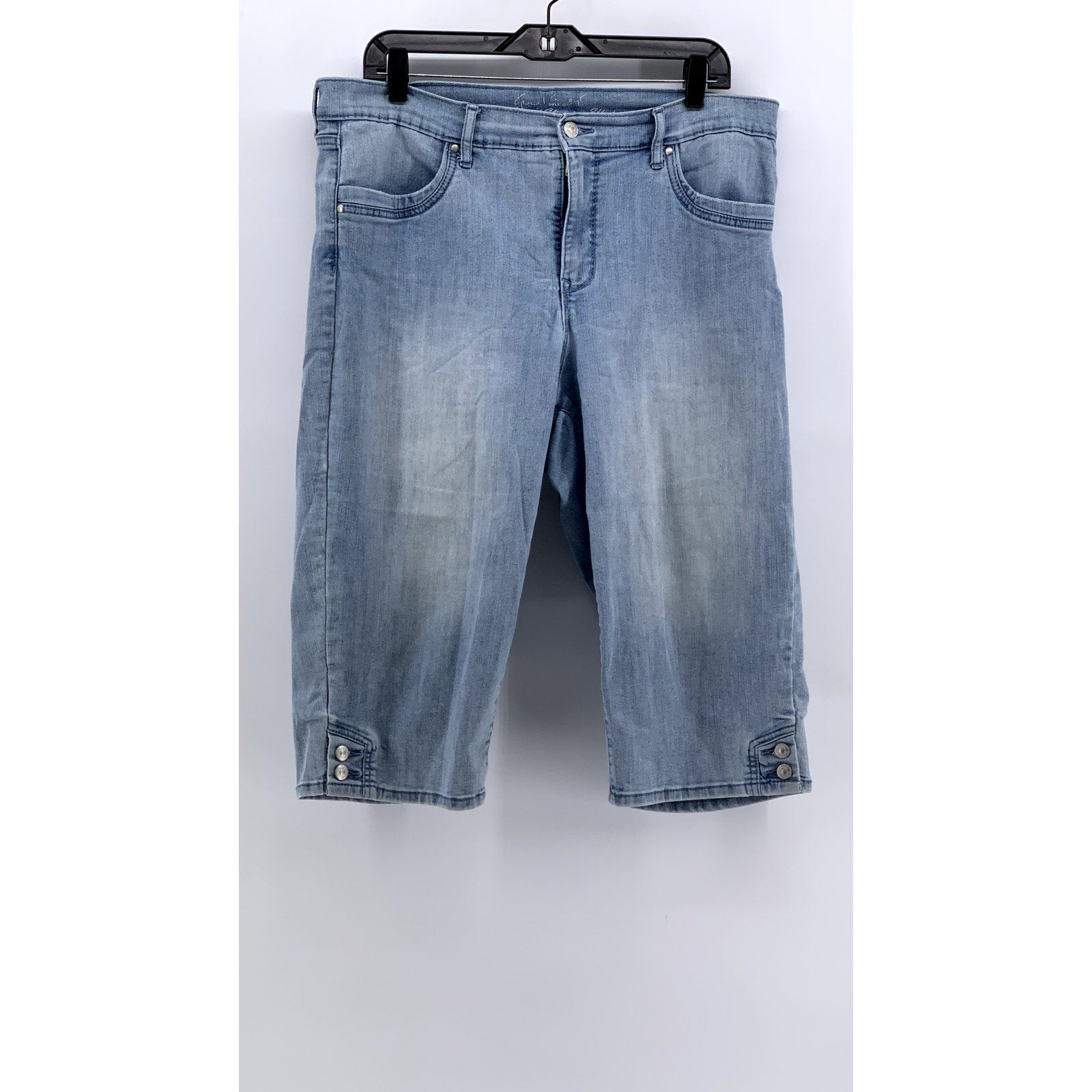 GLORIA VANDERBILT Women's Blue Denim All Around Slimming Effect Capri SZ 14