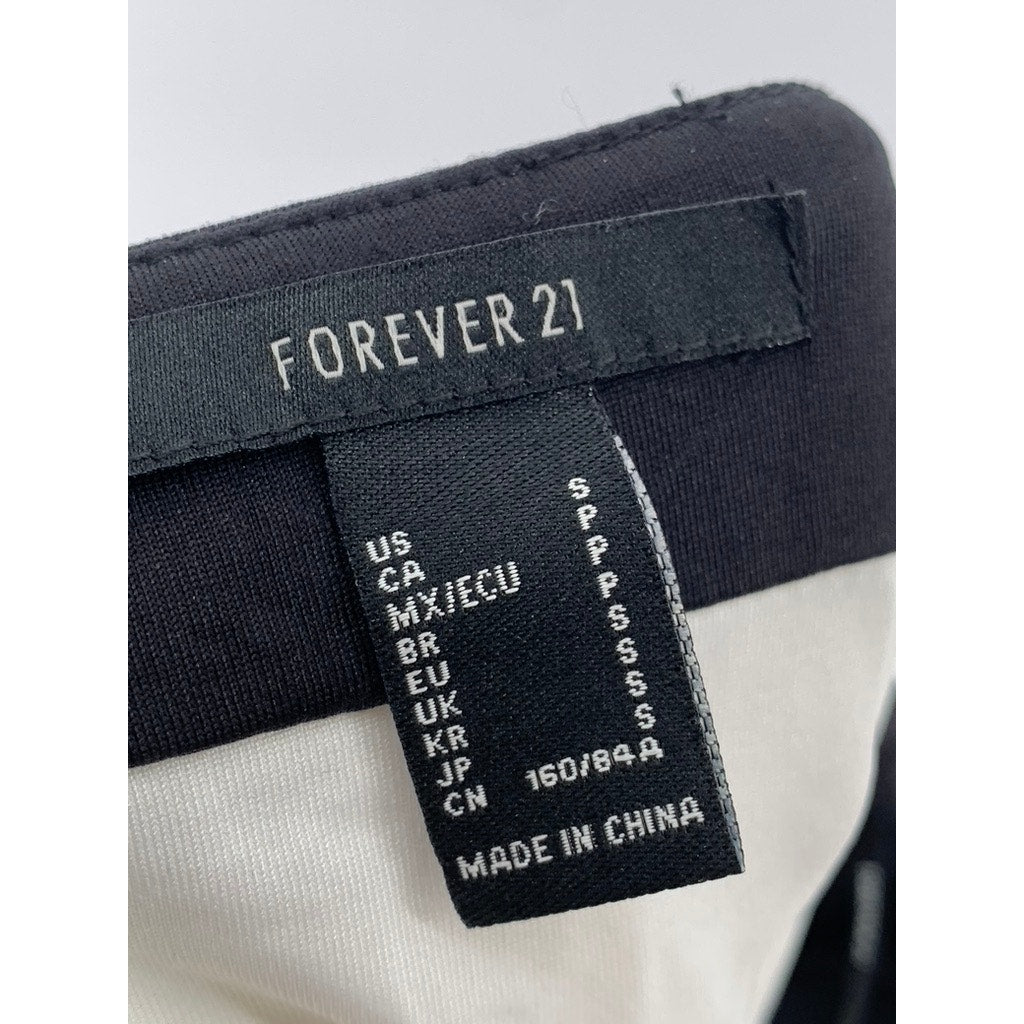 FOREVER 21 Women's Black-White Colorblock Spaghetti Strap Cropped Top SZ S