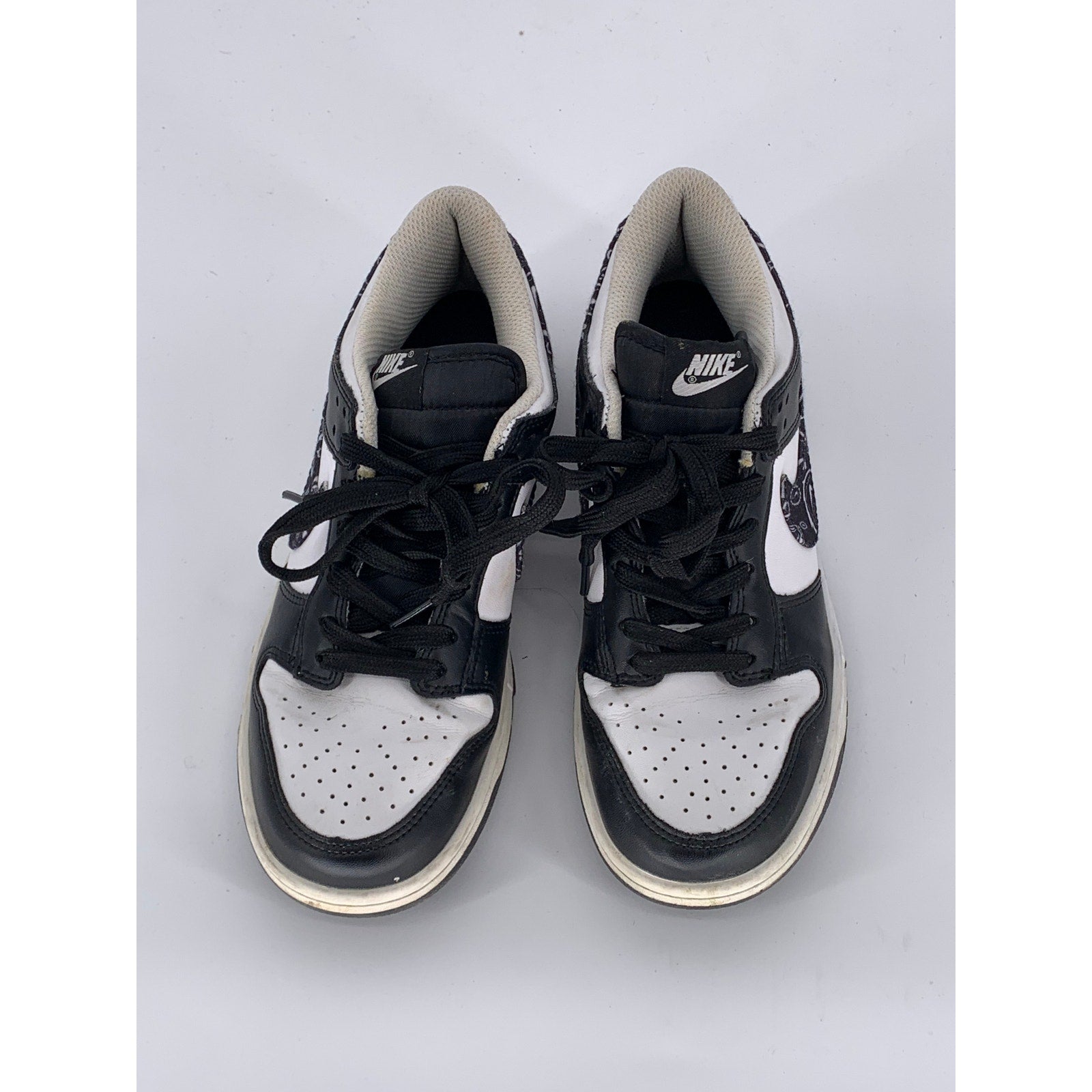 NIKE Women's Black-White Paisley Low Top Dunk Lace-Up Sneakers SZ 8