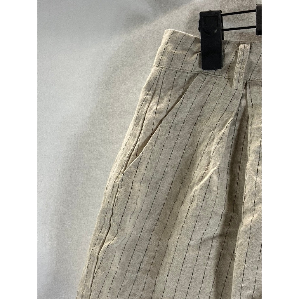 CIDER Women's Beige Pinstripe Casual Straight Shorts SZ M